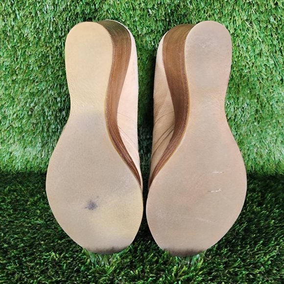 KORS by Michael Kors Tan Suede Wedge Heels in EXCELLENT condition - Picture 2 of 3